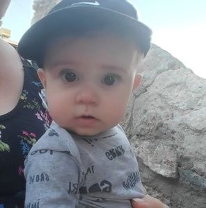 Meet your Posher, Larry